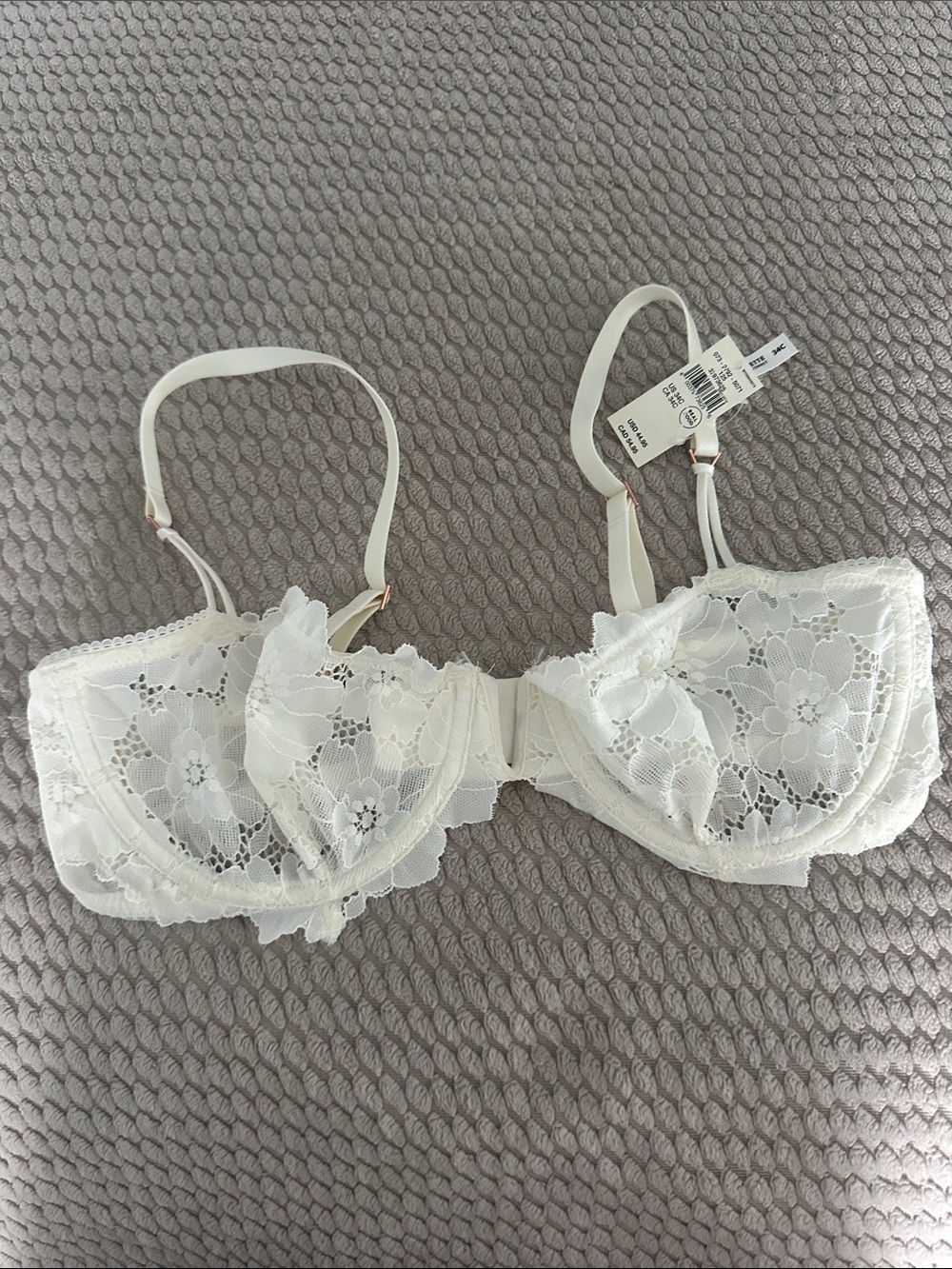 aerie BNWT Cream Floral Lace Underwire Bra with Scalloped Trim
